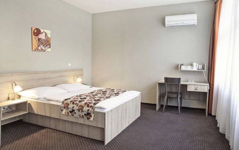 Praha 1 - chlazení hotelových pokojů