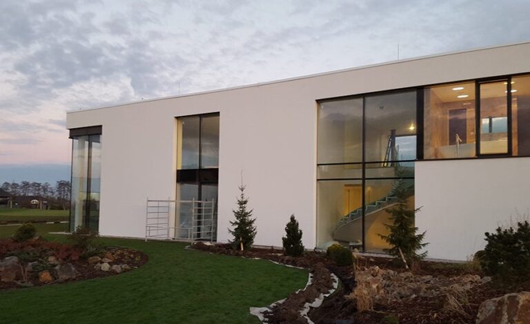 Hrnčíře - stropní topení a chlazení UNI