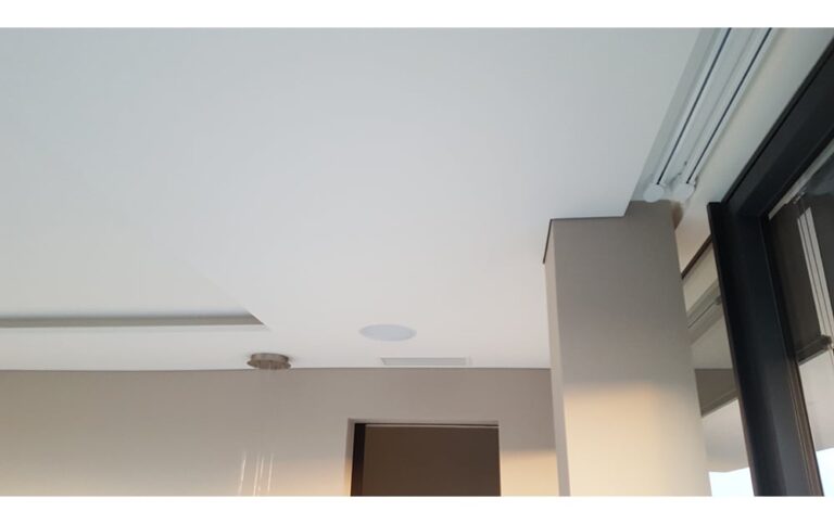 Hrnčíře - stropní topení a chlazení UNI