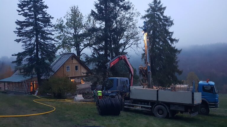 Rodinný dům, Rýchory - geotermální vrt a tepelné čerpadlo