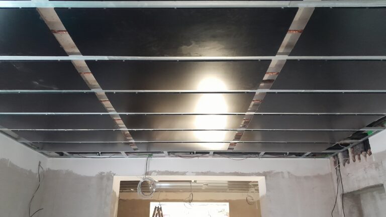 Praha 6 - topně chladicí stropy