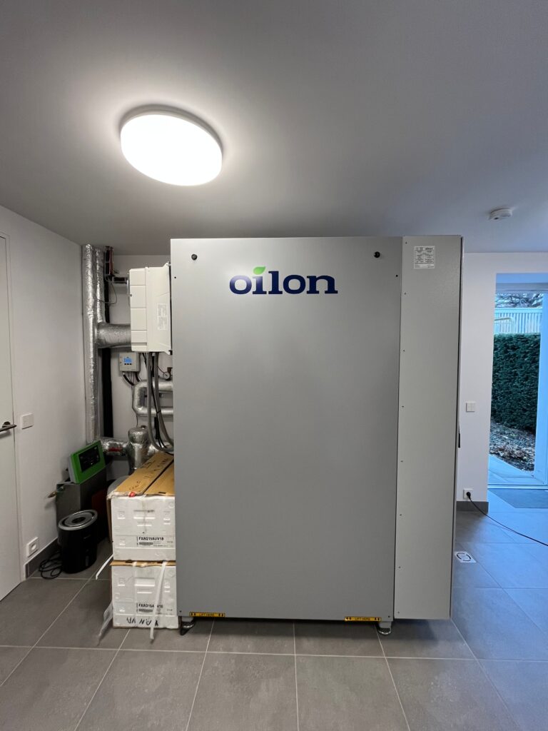 2023 Dejvice - geotermální vrt a čerpadlo